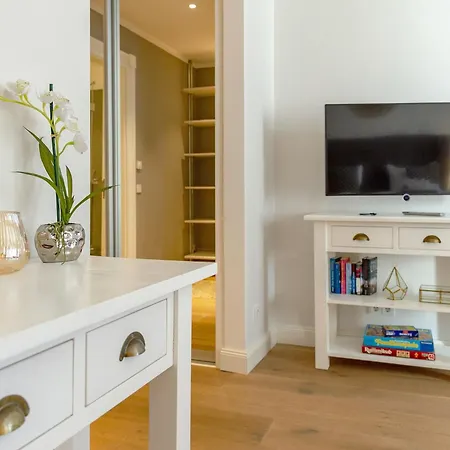 Apartment First - Meerblick-appartement 18 